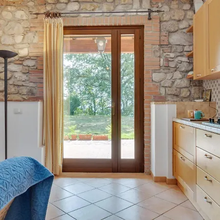 Σπίτι διακοπών Soothing Holiday In San Vereno With Bbq
